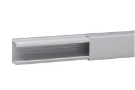 PVC Kabelgoot 32x20mm - Grijs RAL 7035 
lengte 2100mm met beschermingsfilm en deksel
Volgens norm EN 50085-2-1